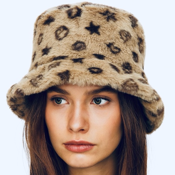 Claire’s Faux Fur Bucket Hat Beige Brown Love Star Heart Print One Size New - Picture 2 of 8